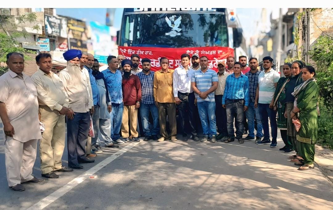 A group led by PSSF left for Chandigarh Assembly siege.